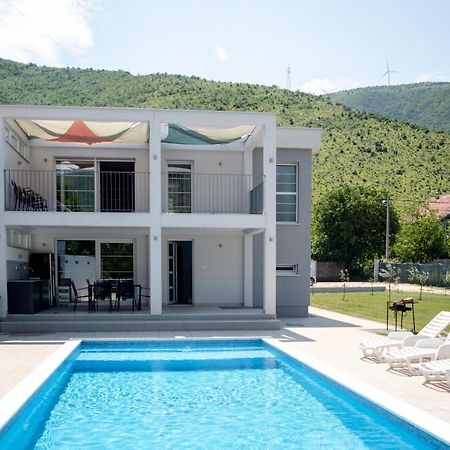 מוסטר Villa Aqua מראה חיצוני תמונה
