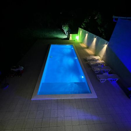 מוסטר Villa Aqua מראה חיצוני תמונה
