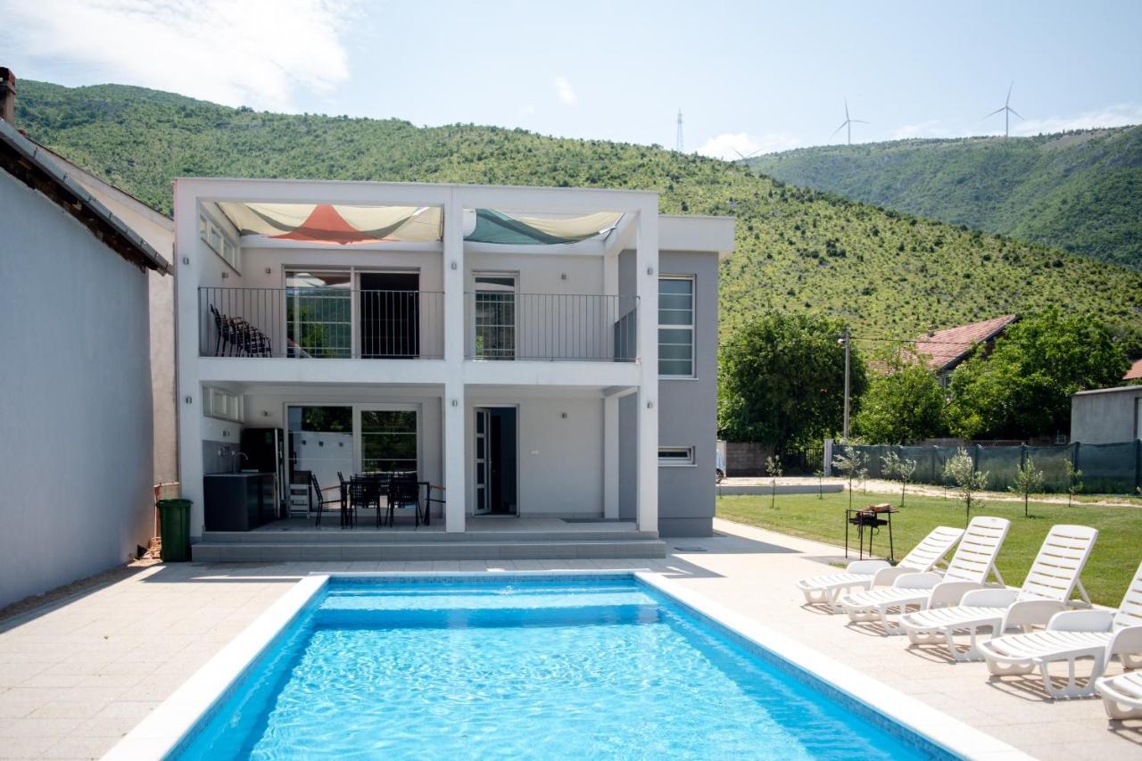 מוסטר Villa Aqua מראה חיצוני תמונה
