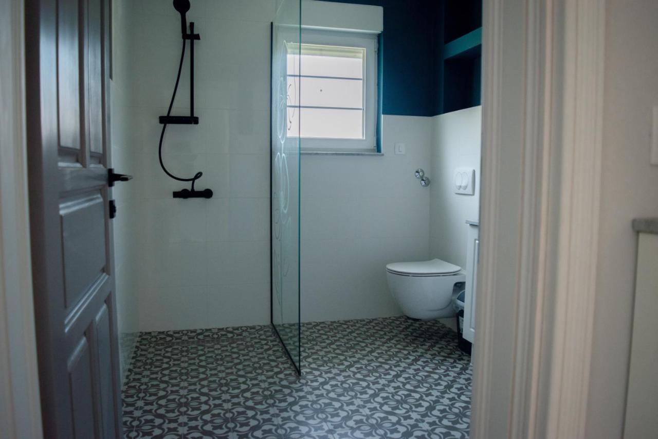 מוסטר Villa Aqua מראה חיצוני תמונה