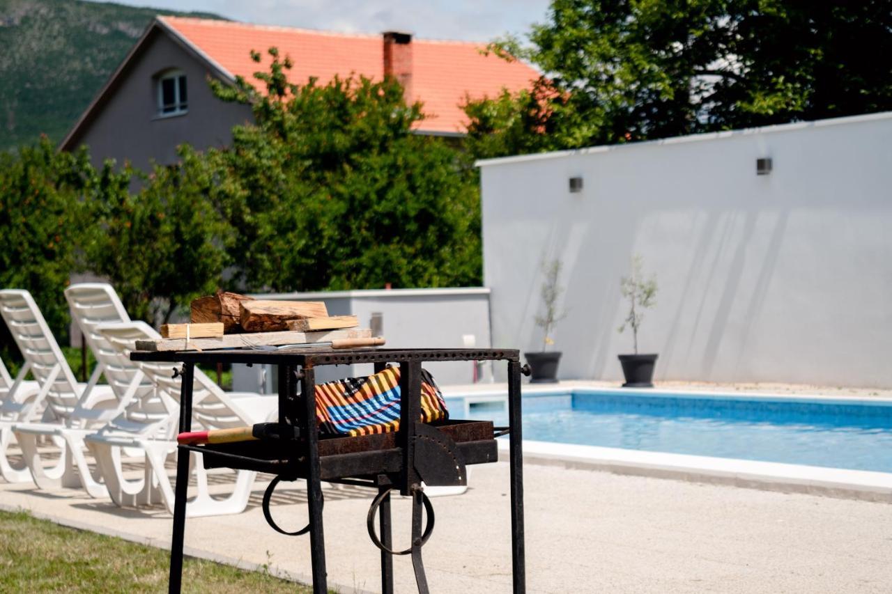 מוסטר Villa Aqua מראה חיצוני תמונה