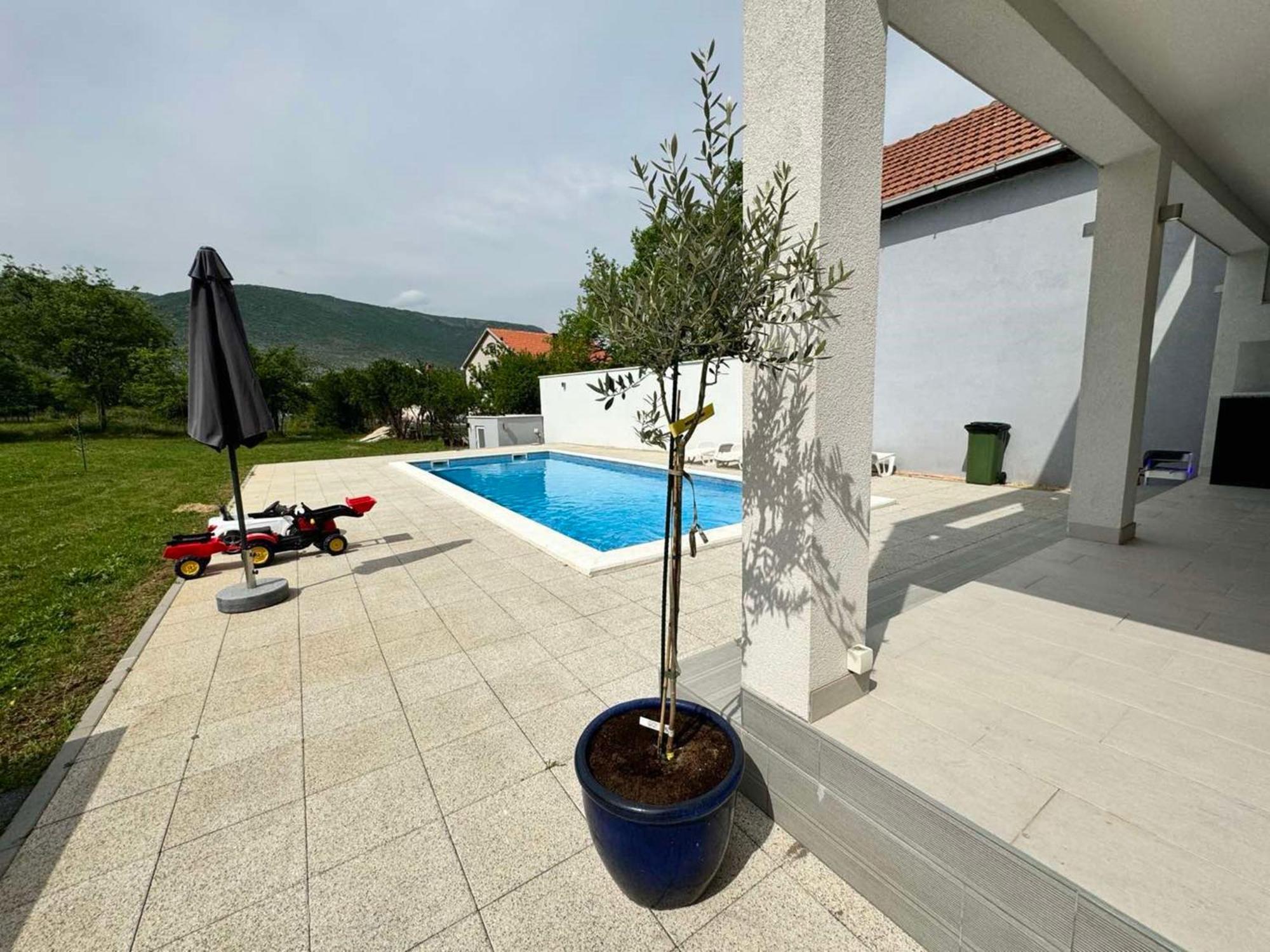 מוסטר Villa Aqua מראה חיצוני תמונה