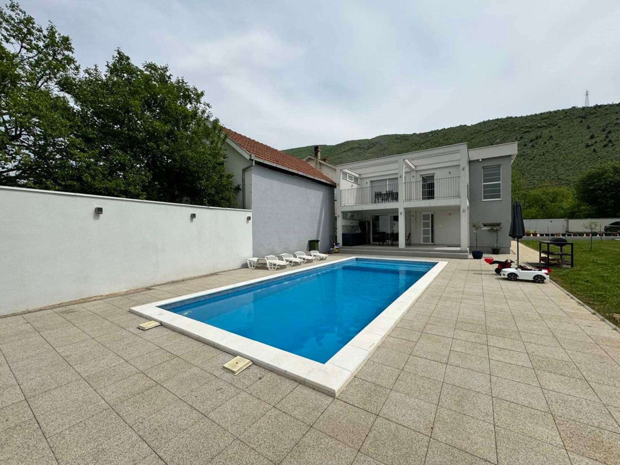 מוסטר Villa Aqua מראה חיצוני תמונה